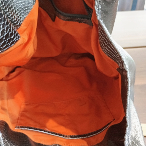 The Limited Metallic Silver Shoulder Bag - Picture 9 of 9